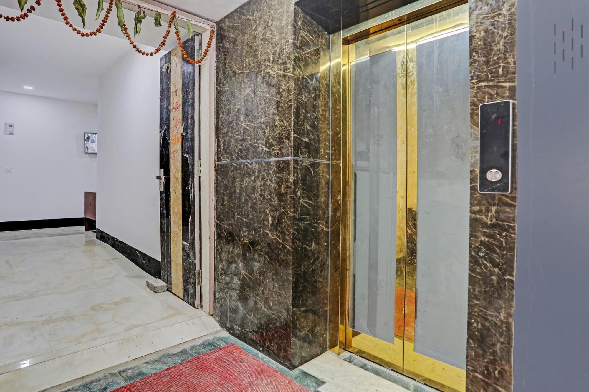 O Red Apple Homes New Delhi